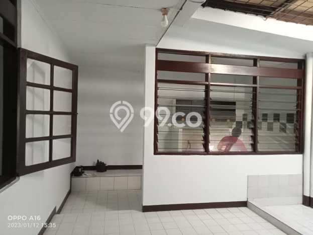 Rumah sewa siap pakai 3 KT di Duri Kosambi, Jakarta Barat Rumah sewa siap pakai 3 KT di Duri Kosambi, Jakarta Barat