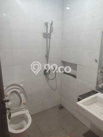 Rumah di Green Lake City, 2 KM, Area Potensial Rumah di Green Lake City, 2 KM, Area Potensial