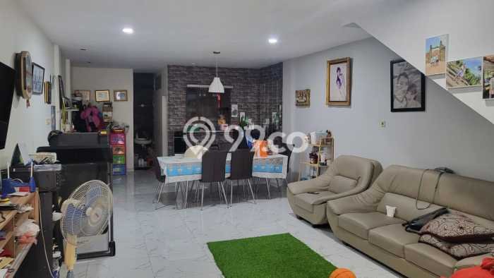 Dijual Cepat Rumah Favorit Siap Huni LB 200m2 di Cipondoh, Tangerang Dijual Cepat Rumah Favorit Siap Huni LB 200m2 di Cipondoh, Tangerang