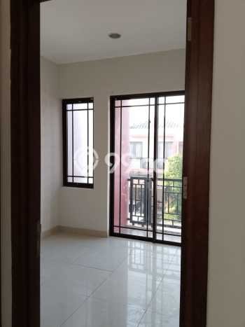 PREMIUM CHOICE! Rumah di , 3 KT, Lingkungan Strategis, Luas 90m2m² Bangunan 132m2m² PREMIUM CHOICE! Rumah di , 3 KT, Lingkungan Strategis, Luas 90m2m² Bangunan 132m2m²