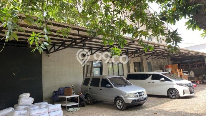 Unit Gudang Dijual di Jakarta Utara LT 1400m2 & LB 1m2 Unit Gudang Dijual di Jakarta Utara LT 1400m2 & LB 1m2