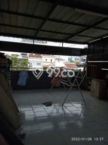 Rumah di , Luas 117m2m², Bangunan 261m2m² Rumah di , Luas 117m2m², Bangunan 261m2m²