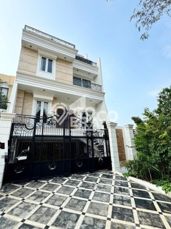 Dijual Rumah Luas Megah Dengan View Cantik di Pantai Indah Kapuk, Jakarta Utara Dijual Rumah Luas Megah Dengan View Cantik di Pantai Indah Kapuk, Jakarta Utara