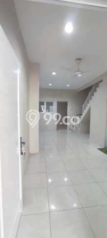 Rumah Siap Pakai area Kelapa Gading, Jakarta Utara, LT 60m² Bangunan 80m² Rumah Siap Pakai area Kelapa Gading, Jakarta Utara, LT 60m² Bangunan 80m²