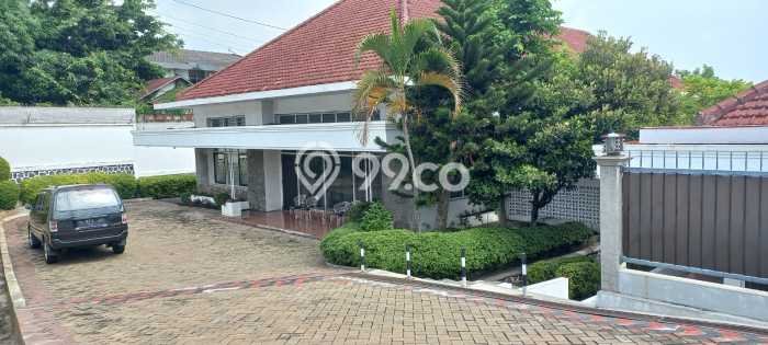 Jual Rumah Mewah Elegan Dengan View Eksklusif di Jatingaleh, Semarang Jual Rumah Mewah Elegan Dengan View Eksklusif di Jatingaleh, Semarang