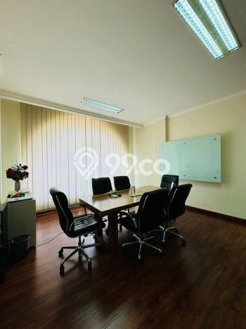LOKASI STRATEGIS! Ruko di Green Lake City, Luas 472m², Jalan Strategis LOKASI STRATEGIS! Ruko di Green Lake City, Luas 472m², Jalan Strategis