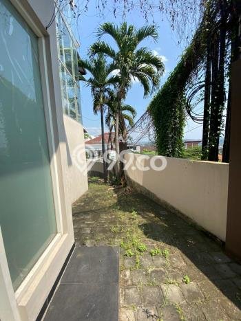 Rumah Kontrakan Semarang LT 310m2 LB 300m2 Area papandayan Rumah Kontrakan Semarang LT 310m2 LB 300m2 Area papandayan