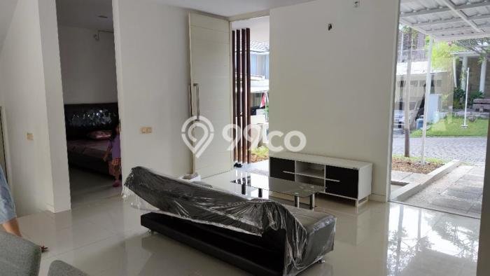 Rumah Asri di Sambiroto, 2 KM, Free Banjir Rumah Asri di Sambiroto, 2 KM, Free Banjir
