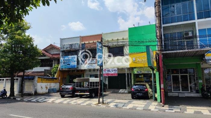 PRIME LOCATION! Ruko di Sampangan, Luas 113m², Kawasan Komersial, Lokasi Premium PRIME LOCATION! Ruko di Sampangan, Luas 113m², Kawasan Komersial, Lokasi Premium
