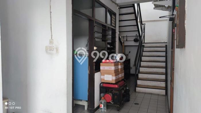 Unit Komersial Dijual di Semarang LT 569m2 & LB 400m2 Unit Komersial Dijual di Semarang LT 569m2 & LB 400m2