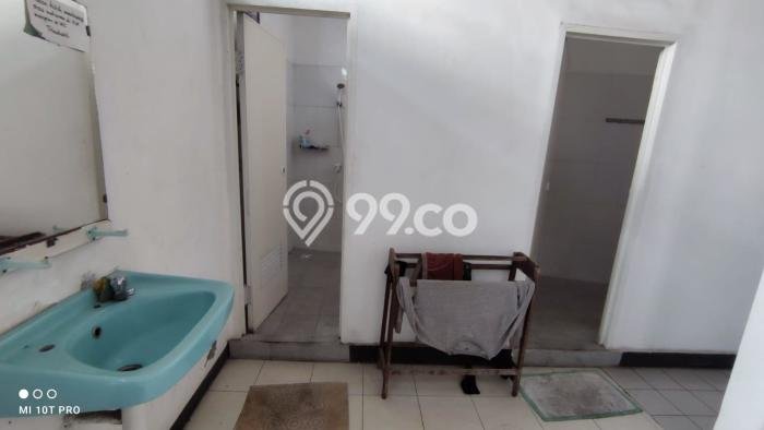 Unit Komersial Dijual di Semarang LT 569m2 & LB 400m2 Unit Komersial Dijual di Semarang LT 569m2 & LB 400m2