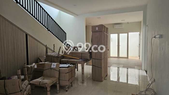 For Sale! Luxury House LT 160m2 Desain Elegan di Candi Golf For Sale! Luxury House LT 160m2 Desain Elegan di Candi Golf