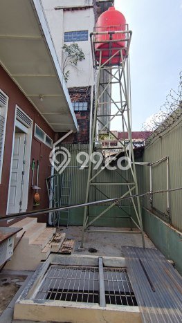 Unit Ruko Tersedia di Karang Anyar Spesifikasi LB 300m2 Unit Ruko Tersedia di Karang Anyar Spesifikasi LB 300m2