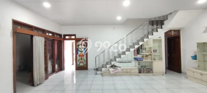 Disewakan Segera Rumah Kondisi Baik di Kawasan Semarang Tengah, Semarang Disewakan Segera Rumah Kondisi Baik di Kawasan Semarang Tengah, Semarang