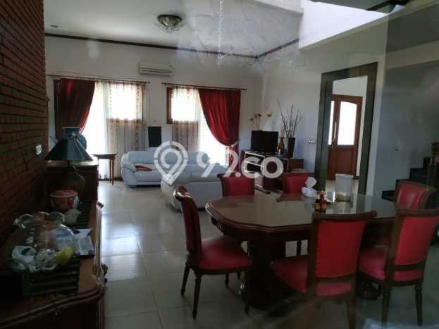 Dijual Rumah Mewah Elegan Dengan View Cantik di Bukit Sari, Semarang Dijual Rumah Mewah Elegan Dengan View Cantik di Bukit Sari, Semarang