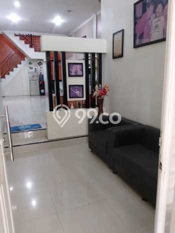 Rumah Modern 5 KT di Tawangmas Semarang Rumah Modern 5 KT di Tawangmas Semarang