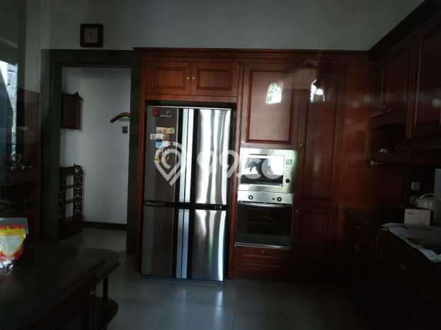 Dijual Rumah Mewah Elegan Dengan View Cantik di Bukit Sari, Semarang Dijual Rumah Mewah Elegan Dengan View Cantik di Bukit Sari, Semarang