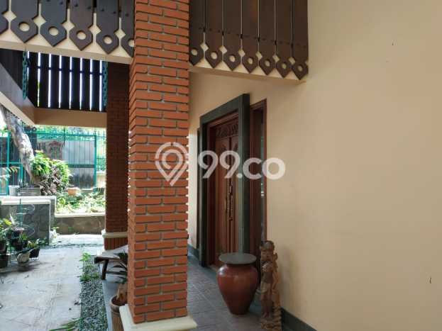 Dijual Rumah Mewah Elegan Dengan View Cantik di Bukit Sari, Semarang Dijual Rumah Mewah Elegan Dengan View Cantik di Bukit Sari, Semarang