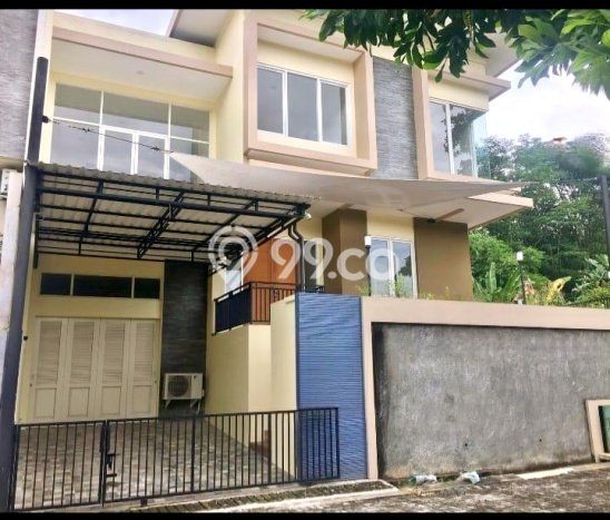 Hunian Elit LB 241m2 Siap Huni Desain Elegan di Candi Golf, Semarang Hunian Elit LB 241m2 Siap Huni Desain Elegan di Candi Golf, Semarang