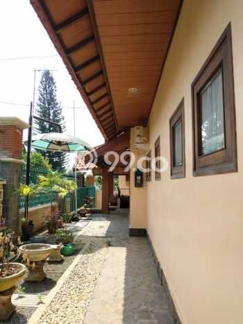 Dijual Rumah Mewah Elegan Dengan View Cantik di Bukit Sari, Semarang Dijual Rumah Mewah Elegan Dengan View Cantik di Bukit Sari, Semarang