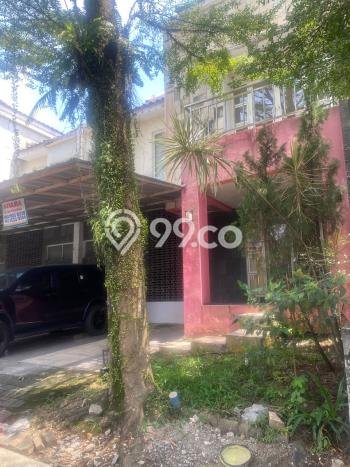 HUNIAN PREMIUM! Rumah kawasan , 3 KM, Area Berkembang, Luas 162m2m² Bangunan 196m2m² HUNIAN PREMIUM! Rumah kawasan , 3 KM, Area Berkembang, Luas 162m2m² Bangunan 196m2m²
