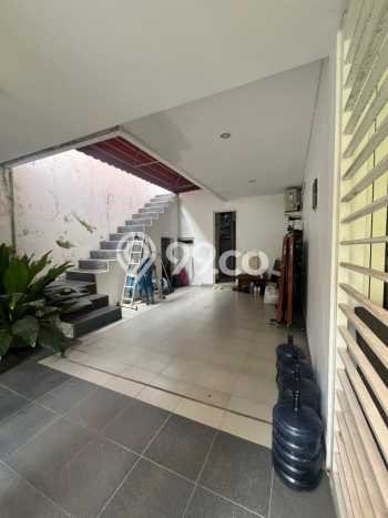 For Sale! Luxury House LT 224m2 Desain Elegan di Sentul City For Sale! Luxury House LT 224m2 Desain Elegan di Sentul City