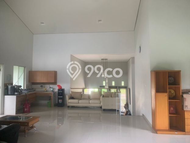 Rumah area Sentul City, 3 KT, Lingkungan Strategis, LT 250m2m² LB 525m2m² Rumah area Sentul City, 3 KT, Lingkungan Strategis, LT 250m2m² LB 525m2m²