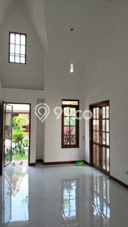 Rumah Luas Asri 2 KT Siap Pakai di Sentul City Bogor Rumah Luas Asri 2 KT Siap Pakai di Sentul City Bogor