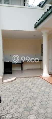 Rumah Premium kawasan , 3 KT, Area Tenang, LT 180m2m² Bangunan 200m2m² Rumah Premium kawasan , 3 KT, Area Tenang, LT 180m2m² Bangunan 200m2m²