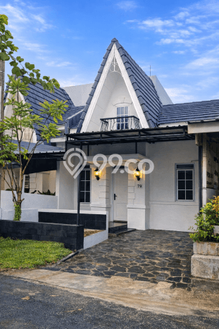 Disewakan! Rumah 3 Kamar Tidur &
2 Kamar Mandi di Sentul City, Bogor Disewakan! Rumah 3 Kamar Tidur &
2 Kamar Mandi di Sentul City, Bogor