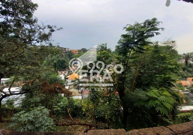 INVESTASI TEPAT! Rumah di , LT 812m2m² Bangunan 500m2m² INVESTASI TEPAT! Rumah di , LT 812m2m² Bangunan 500m2m²