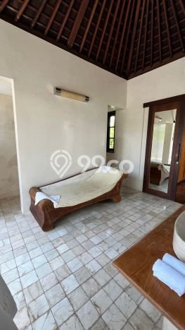 For Sale! Vila Kawasan , Ukuran 400m2m², Akses ke Fasilitas Umum For Sale! Vila Kawasan , Ukuran 400m2m², Akses ke Fasilitas Umum