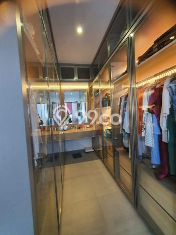 Rumah Elit LB 292m2 Siap Pakai Desain Elegan di Seminyak, Badung Rumah Elit LB 292m2 Siap Pakai Desain Elegan di Seminyak, Badung