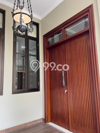 For Sale! Premium House LT 211m2 Desain Elegan di Senopati For Sale! Premium House LT 211m2 Desain Elegan di Senopati