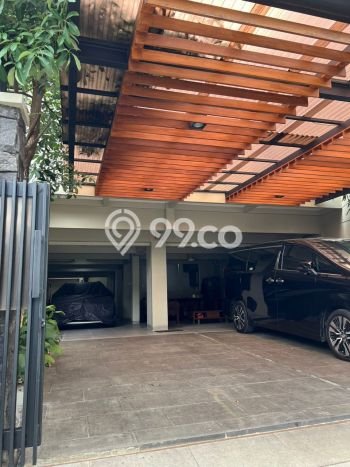 For Sale! Premium House LT 211m2 Desain Elegan di Senopati For Sale! Premium House LT 211m2 Desain Elegan di Senopati