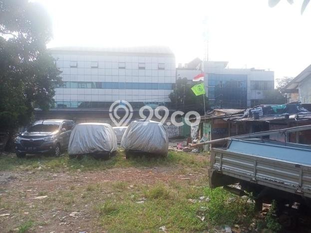 Jarang Ada! Tanah di Tebet Punya Luas 756m2 SHM Jarang Ada! Tanah di Tebet Punya Luas 756m2 SHM