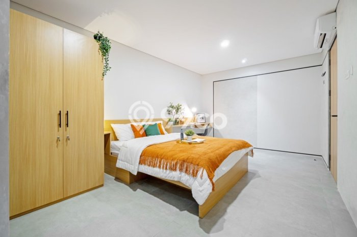 Kost Dijual di Tomang dengan 41 KT dan Luas 800m2 Kost Dijual di Tomang dengan 41 KT dan Luas 800m2