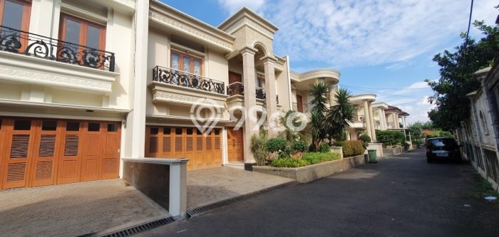Hunian Elit LB 500m2 Siap Huni Desain Elegan di Petukangan, Jakarta Selatan Hunian Elit LB 500m2 Siap Huni Desain Elegan di Petukangan, Jakarta Selatan