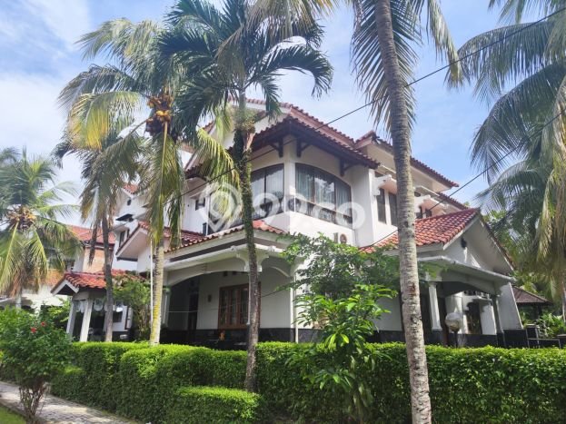 Rumah Mewah LB 433m2 Siap Huni Desain Elegan di Sukmajaya, Depok Rumah Mewah LB 433m2 Siap Huni Desain Elegan di Sukmajaya, Depok