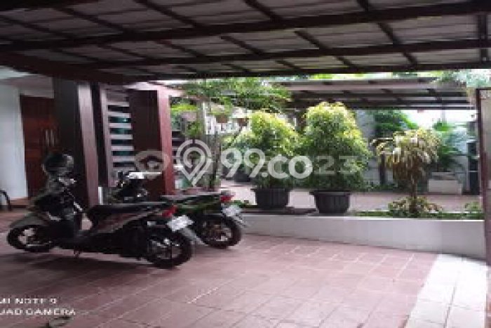 Siap Huni Hunian Elit 6 Kamar di Kebayoran Baru Dekat ke Mana Saja Siap Huni Hunian Elit 6 Kamar di Kebayoran Baru Dekat ke Mana Saja