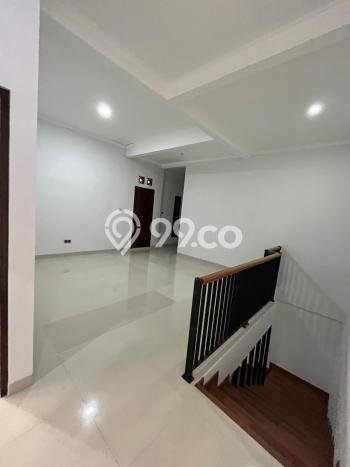 Jarang Ada! Rumah Sewa 5 Kamar Bagus Siap Huni Pondok Indah Jarang Ada! Rumah Sewa 5 Kamar Bagus Siap Huni Pondok Indah