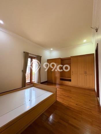 Rumah Disewakan Jakarta Selatan LT 268m2 LB 400m2 Kawasan Veteran Rumah Disewakan Jakarta Selatan LT 268m2 LB 400m2 Kawasan Veteran