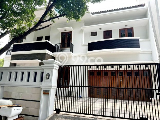 Dijual Rumah Luas Megah Dengan View Eksklusif di patra kuningan, Jakarta Selatan Dijual Rumah Luas Megah Dengan View Eksklusif di patra kuningan, Jakarta Selatan