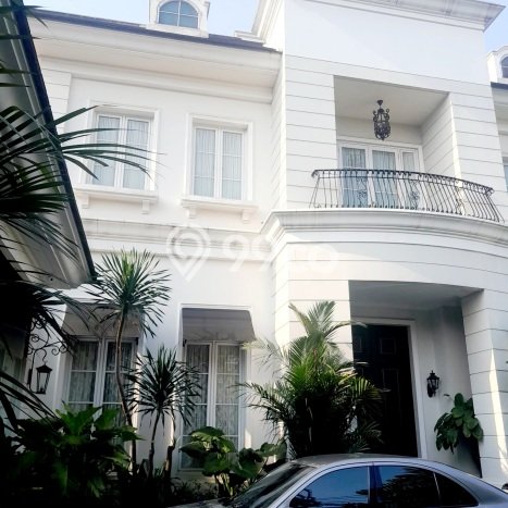 Hunian Elit LB 1050m2 Siap Pakai Desain Elegan di Lebak Bulus, Jakarta Selatan Hunian Elit LB 1050m2 Siap Pakai Desain Elegan di Lebak Bulus, Jakarta Selatan