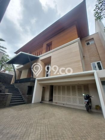 Rumah Mewah LB 1115m2 Siap Pakai Desain Elegan di Pondok Indah, Jakarta Selatan Rumah Mewah LB 1115m2 Siap Pakai Desain Elegan di Pondok Indah, Jakarta Selatan