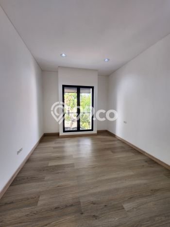 Rumah Mewah Siap Huni LT 373m2 di Cilandak, Jakarta Selatan Rumah Mewah Siap Huni LT 373m2 di Cilandak, Jakarta Selatan