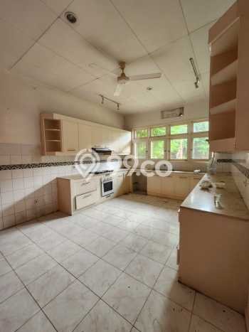 Ready to Use! Premium House LT 1400m2 Desain Elegan di Kemang Ready to Use! Premium House LT 1400m2 Desain Elegan di Kemang