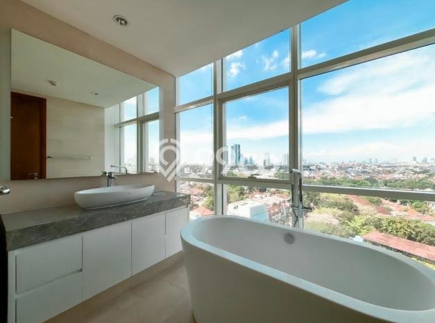 Apartemen Eksklusif Kawasan Kebayoran Baru, 4 KT, Luas 169m2m², Siap Huni Apartemen Eksklusif Kawasan Kebayoran Baru, 4 KT, Luas 169m2m², Siap Huni