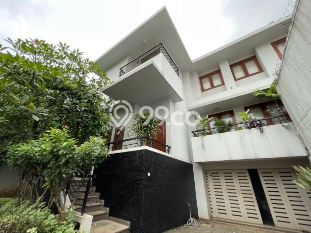 Hunian Mewah LB 512m2 Siap Pakai Desain Elegan di Lebak Bulus, Jakarta Selatan Hunian Mewah LB 512m2 Siap Pakai Desain Elegan di Lebak Bulus, Jakarta Selatan