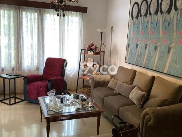 Siap Huni Rumah Mewah 6 Kamar di Kebayoran Baru Dekat ke Mana Pun Siap Huni Rumah Mewah 6 Kamar di Kebayoran Baru Dekat ke Mana Pun